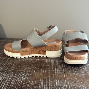 New ~ Steve Madden ~ Brenda Flatform Sport Sandal ~ Gray ~ Size 8